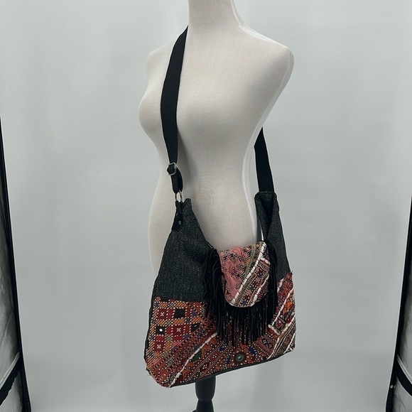 Airavat Trading Company Multicolor Embroidered Crossbody Purse - Picture 2 of 14